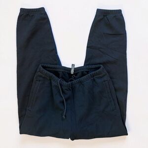 skims black sweat pants